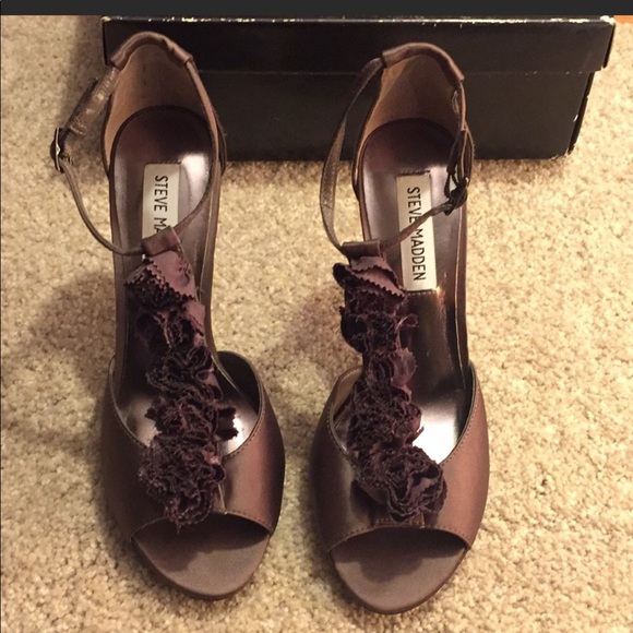 Steve Madden Pewter High Heels - Picture 2 of 3